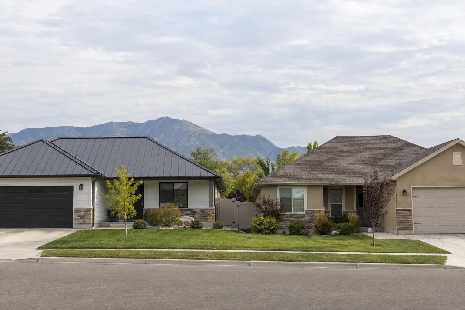 Metal vs. Shingle Roof in Utah: Compare Installed Systems