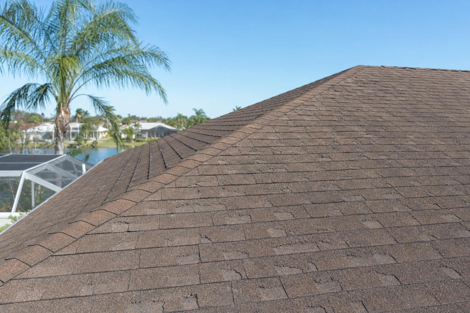 How Long Does a Shingle Roof Last in Florida?