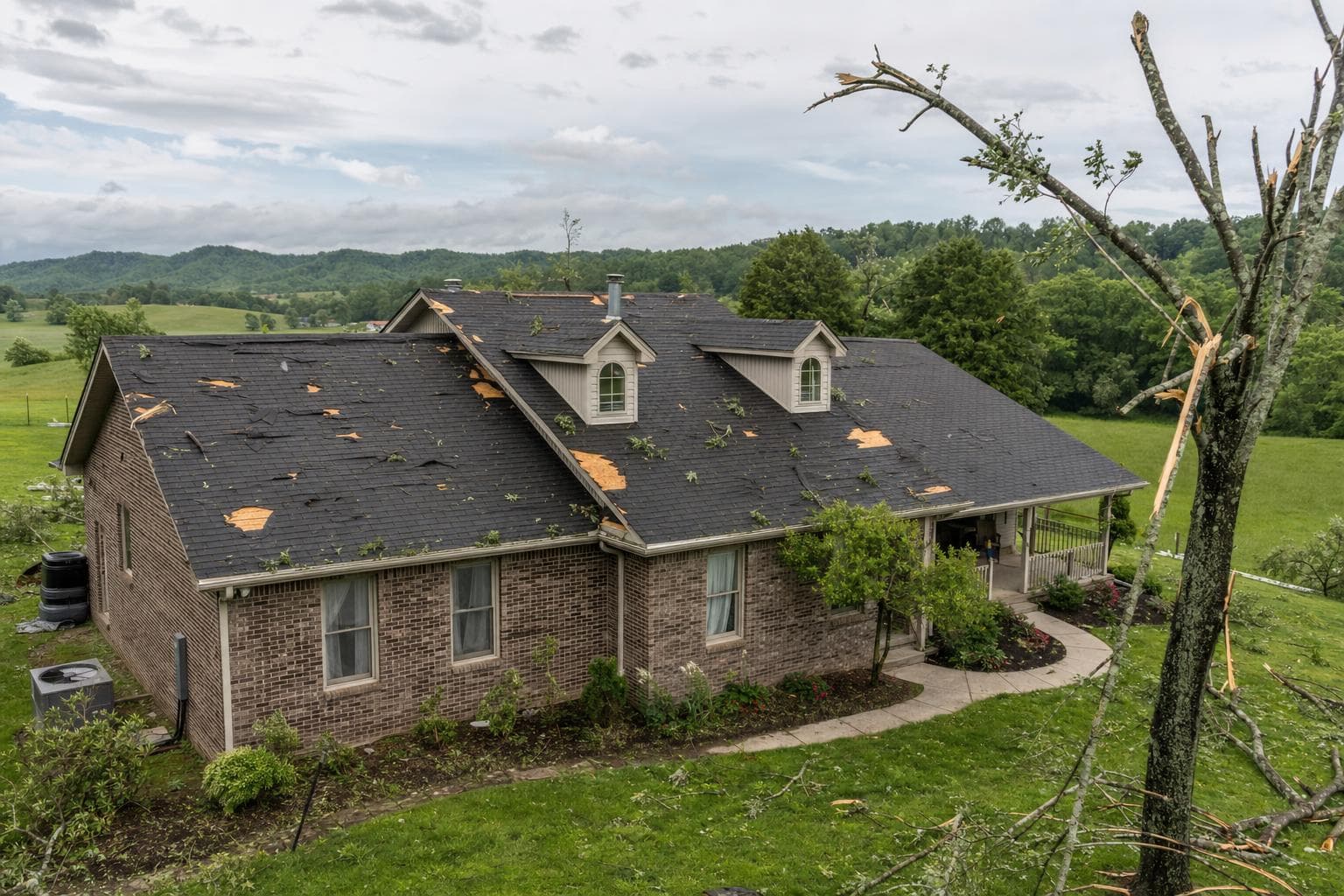 Storm Damage to Your Roof in Tennessee: What to Do in the First 48 Hours