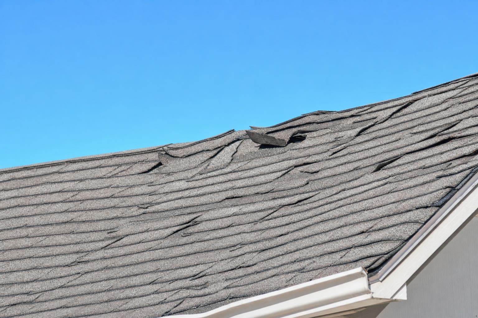 Wind Damage vs Worn Shingles: What the Inspection Should Separate