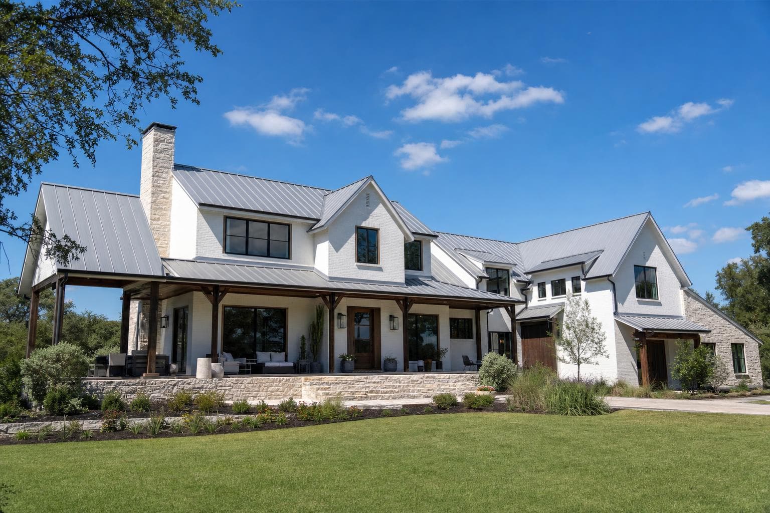 Metal roof cost: real numbers by panel type.